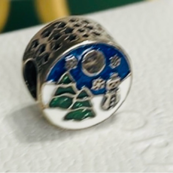 Authentic Pandora Snowy Night Charm Christmas 2017 Edition - Picture 3 of 10